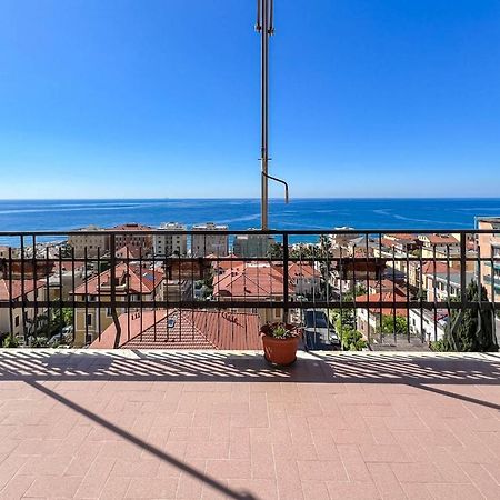 Grande Appartamento Vista Mare Varazze Exterior foto