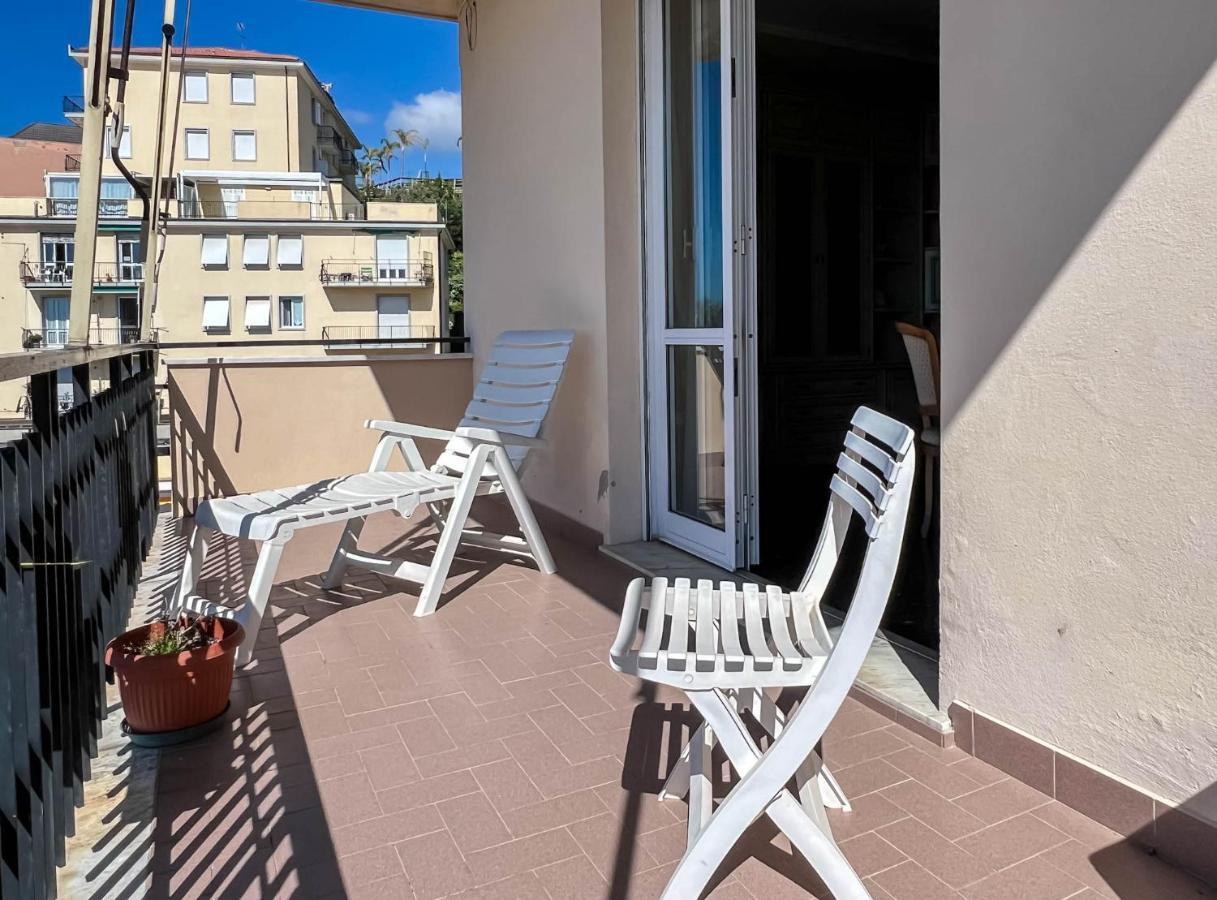 Grande Appartamento Vista Mare Varazze Exterior foto